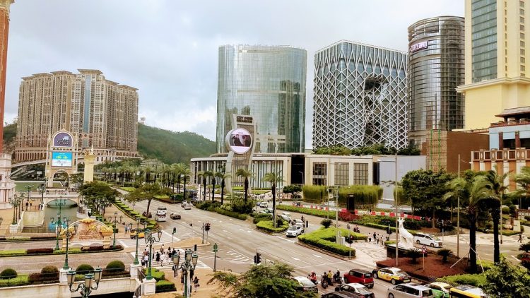 Melco Crown third quarter loss narrows