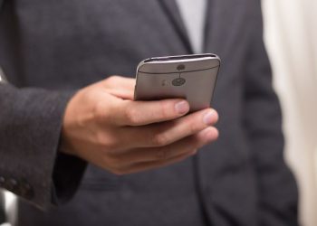 CryptoLogic publishes emails as row intensifies