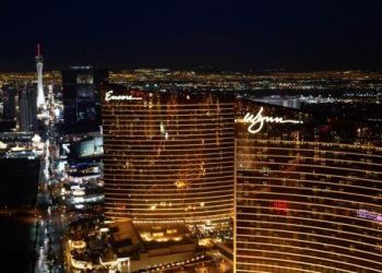 Wynn Resorts dismisses advisory report backing Elaine Wynn campaign against director