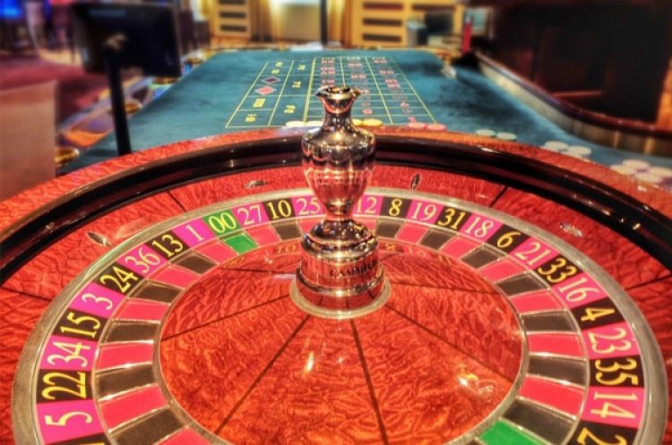 Vietnam police crack second illegal online gambling ring