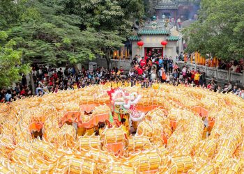 Macau visitation soars in strong start to Golden Week