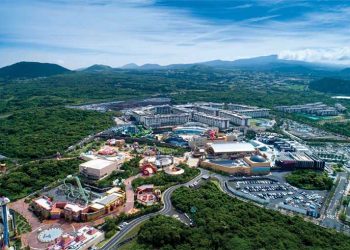 Two Landing directors voted out, Chairman Yang sneaks back in