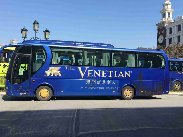 bus to resorts world casino