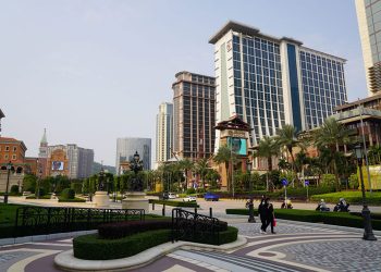 Less than 1,000 people enter Macau over Easter as visitation hits record lows