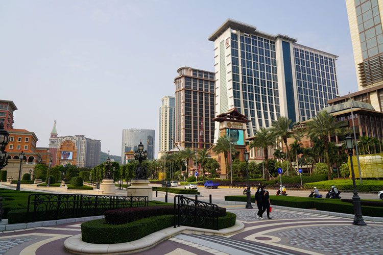 Less than 1,000 people enter Macau over Easter as visitation hits record lows