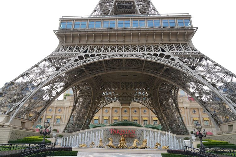 MGTO launches subsidy scheme for locals to visit Macau IR non-gaming attractions
