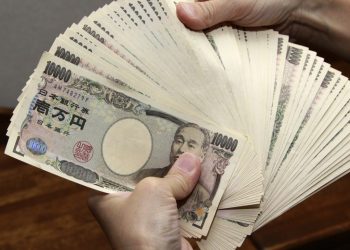 Japanese lawmaker Akimoto said to have regularly met with suspect in IR perjury case