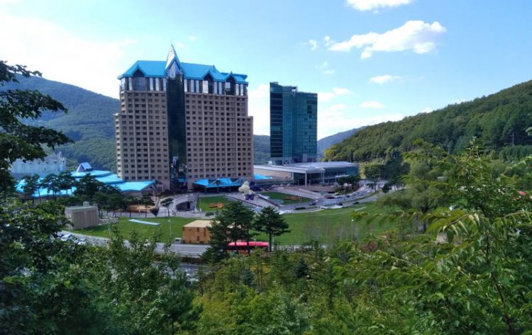 Kangwon Land estimates loss in casino sales of US$46 million after closure extended into October