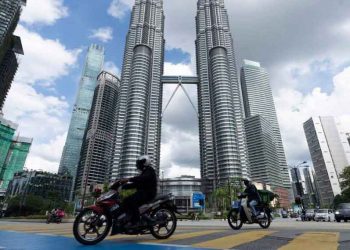 Malaysia, Philippines extend lockdown measures