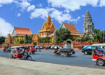 New restrictions introduced in Phnom Penh as COVID-19 cases surge again