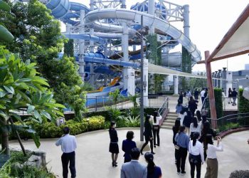 Melco hosts 30 IFTM students for two-day staycation at Studio City