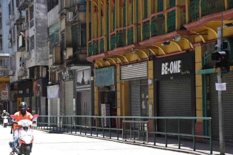 Macau records 32 new COVID cases in past 24 hours as numbers trend down