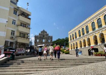 Macau visitation up 43% week-on-week as local businessmen express hope for more stable future