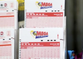 Single ticket wins massive US$1.34 billion lottery, third largest in history