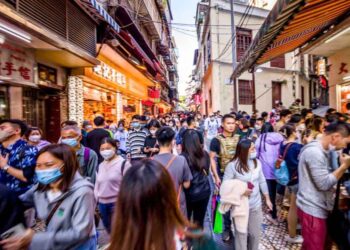 Macau daily visitor arrivals soar past 70,000 as Golden Week starts to shine