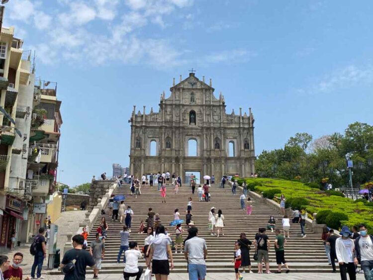 Macau drops outdoor mask mandate