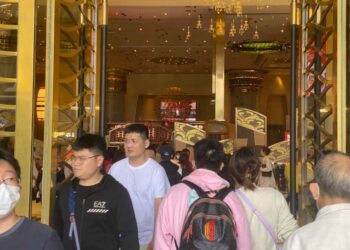 Macau casinos confirm visitors, staff no longer required to wear masks