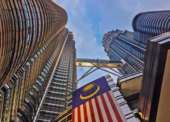 Malaysian police arrest 1,871 in illegal gambling crackdown