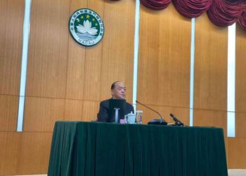 Macau Chief Executive Ho Iat Seng says concessionaires likely to avoid mandatory increase in 2024 non-gaming spend