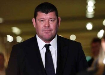 Former Crown owner James Packer vows never to work with casinos or China again