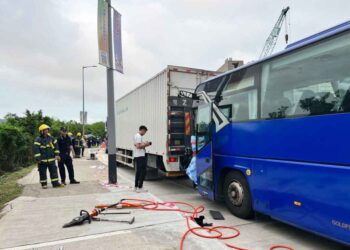 Thirty people injured in Macau concessionaire shuttle bus accident