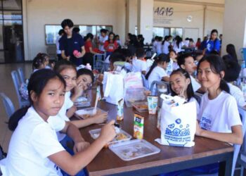 NUSTAR parent’s charitable foundation supports needs of malnourished students in Cebu