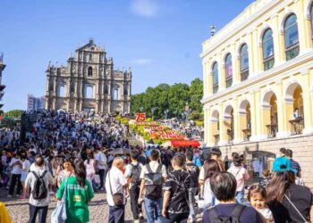 Macau’s Legislative Assembly discussing new tour guide law proposing higher penalties for unlicensed guides
