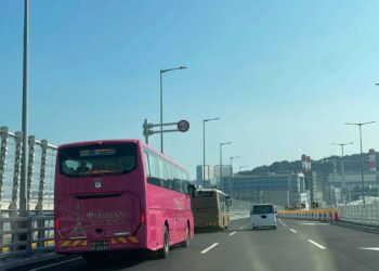 Macau Transport Bureau orders concessionaire shuttle buses to use new bridge to Taipa