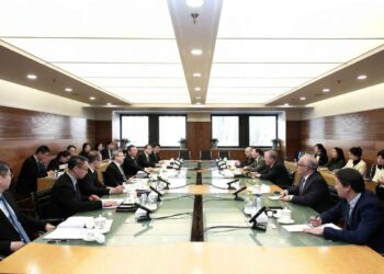 LVS chief Robert Goldstein promises further investment in China during Ministry of Commerce meeting