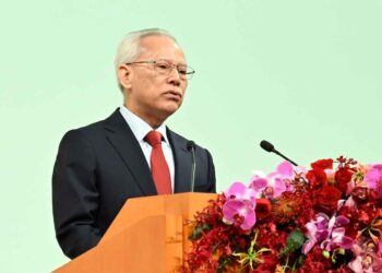 Macau Chief Executive says challenges from regional competition in tourism and gaming cannot be ignored