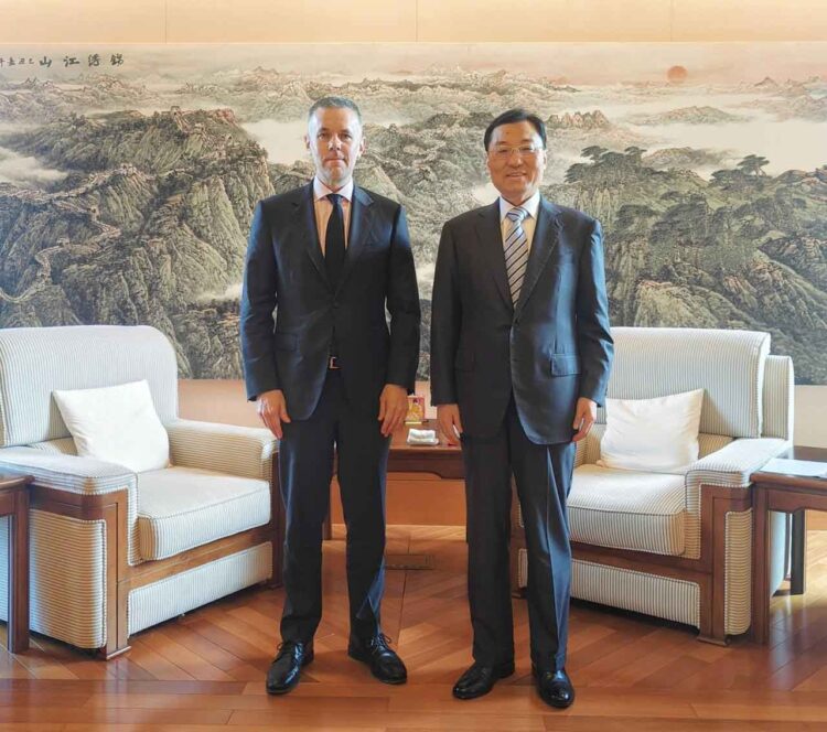 China’s Ambassador to the United States Xie Feng Meets with Wynn CEO Craig Billings