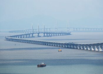 Hong Kong to launch “Southbound Travel for Guangdong Vehicles” scheme, no immediate plans for Macau
