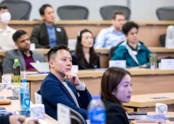 Grow Beyond Borders with HKUST Asia-Pacific Part-Time MBA (Digital MBA)