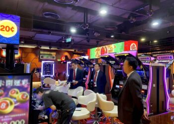 Days after satellite casino Grand Dragon ceases operations, Melco completes closure of first Mocha slot club Kuong Fat