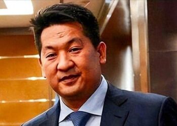 Thailand hands over gambling kingpin and long-time fugitive She Zhijiang for extradition back to China