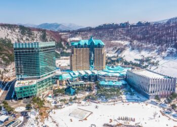 Kangwon Land looking to increase ratio of non-gaming revenue from 20% to 40% by boosting length of stay